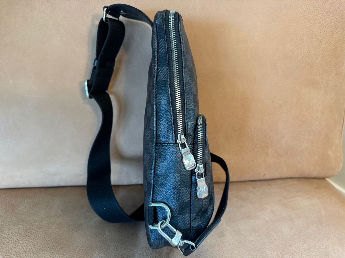 Louis Vuitton Avenue Sling Bag – Damier Graphite