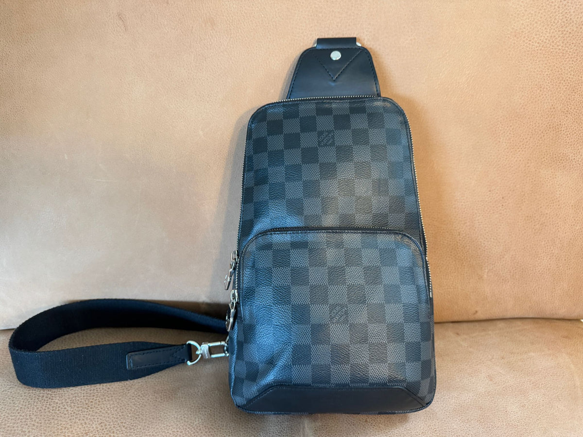 Louis Vuitton Avenue Sling Bag – Damier Graphite
