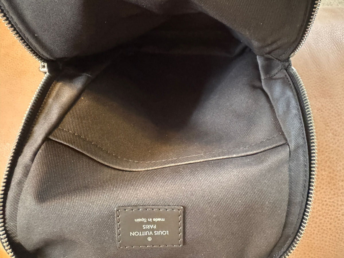 Louis Vuitton Avenue Sling Bag – Damier Graphite