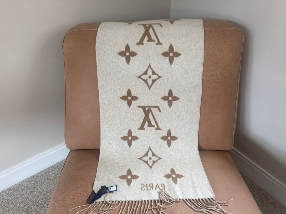 Louis Vuitton Reykjavik Scarf – Sable Beige – 100% Cashmere