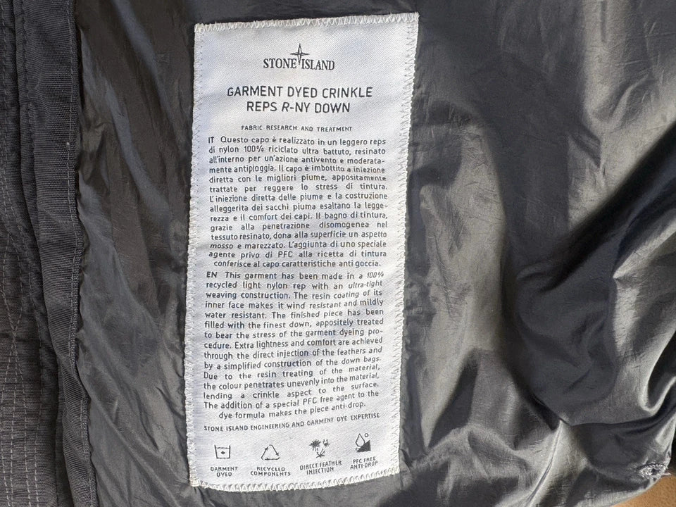 Stone Island Crinkle Reps R-NY Down Gilet – Black – Size Medium