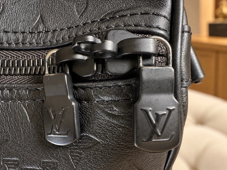 Louis Vuitton Keepall 50 bandouliere black monogram shadow leather